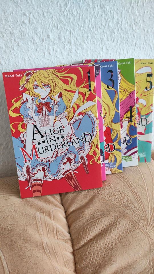 Manga / Alice in Murderland / Mangaserie / Comics in Magdeburg