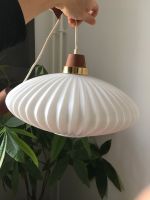 Lampe Mid century Teak Opal Glas  50er Jahre Friedrichshain-Kreuzberg - Kreuzberg Vorschau