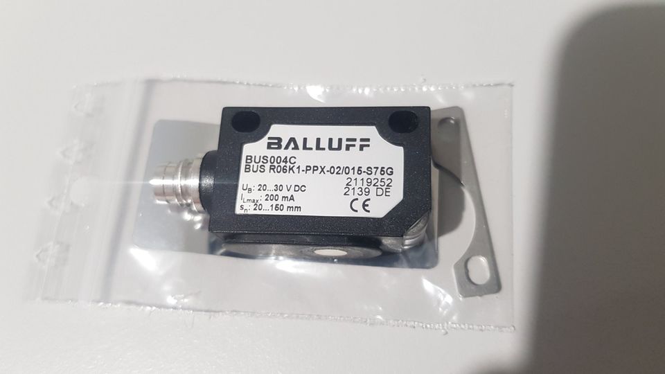 Satz, Baluff Ultraschallsensor  BUS004C, Kabel 10 m, neu, UVP in Hannover