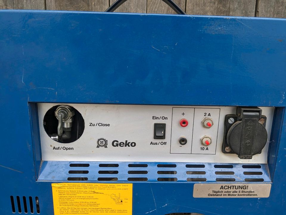 Geko 700 EG-S/KHB Stromerzeuger Generator Stromaggregat in Bad Königshofen