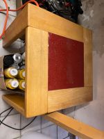 Verkaufe Holztisch mit roter Granitplatte Nordrhein-Westfalen - Lotte Vorschau