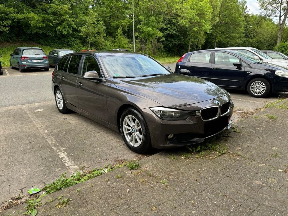 BMW 316d bj 2015 top Zustand in Offenbach