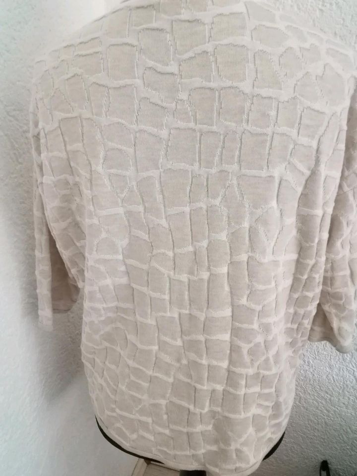 Pulli OLSEN beige-weiß nwtg. Gr. M in Viernheim