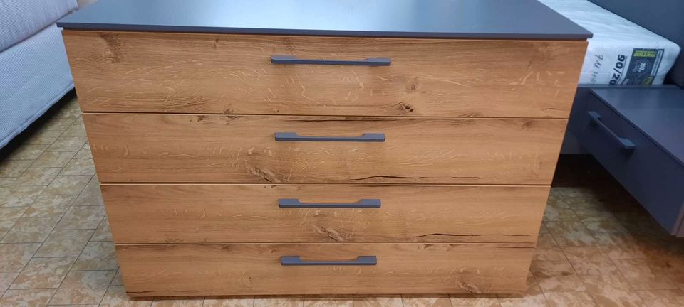 Schränke, Highboard,Kommode statt  481€ in Merseburg