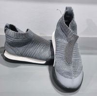 Zara Sneaker Sockensneaker grau gr.23 m. Versand 10€ Nordrhein-Westfalen - Hagen Vorschau