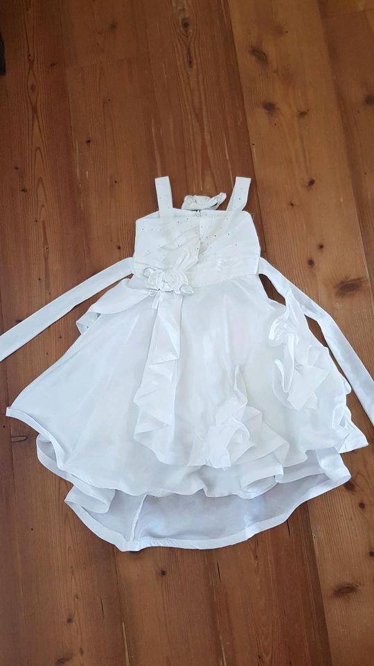 Sehr gut erhalten Kleid weiß Hochzeit 122 128 Kommunion in Radebeul