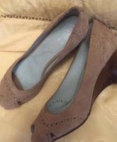 Schuhe Pumps der Edelmarke AUDLEY Gr. 40 wie neu Nordrhein-Westfalen - Oberhausen Vorschau