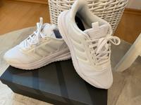 Adidas Sneaker Gr 38 weiß Neuwertig inkl. OVP Niedersachsen - Geestland Vorschau