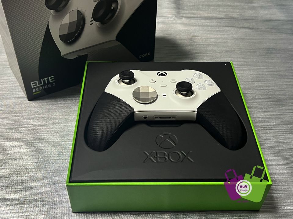 Xbox One - Elite Controller 2 - schwarz/weiß - NEUWERTIG / OVP in Centrum