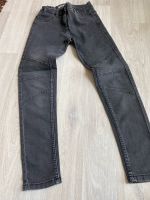 Jeans Mädchen sehr guter Zusrand Gr 140 skinny schmal Hessen - Hünfeld Vorschau