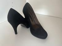 Schwarze Tamaris Pumps Köln - Nippes Vorschau