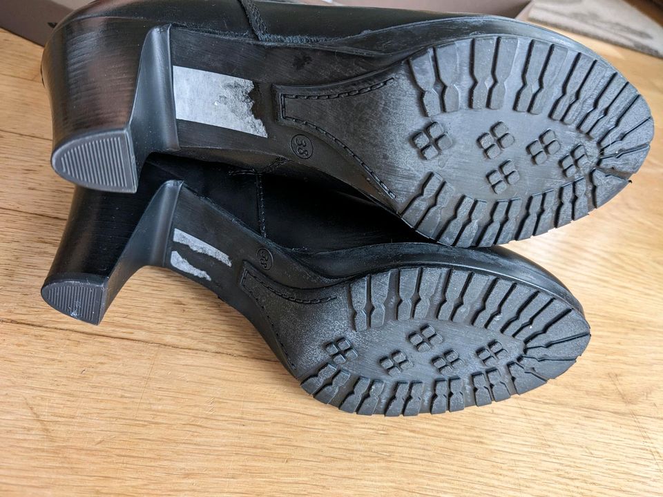 knöchelhohe kurze Damenstiefel Größe 38 Tamaris in Blankenfelde-Mahlow