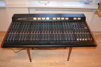 Yamaha MC 2404 Analogmischpult Nordrhein-Westfalen - Hilchenbach Vorschau