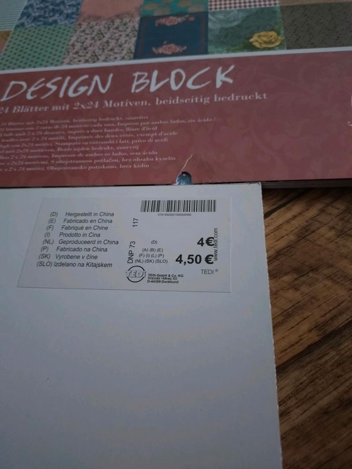 Design Papier Blätter in Zeesen