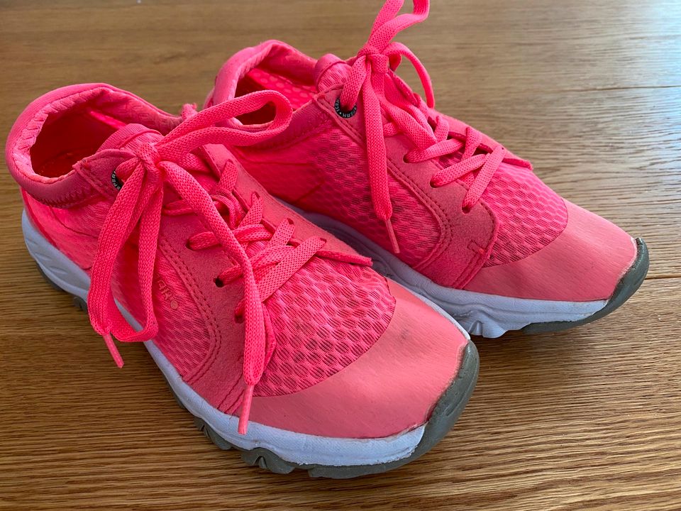 ICEPEAK Schuhe Sport Outdoor 34 Turnschuhe Sneaker pink neon in Brandenburg  - Fredersdorf-Vogelsdorf | Gebrauchte Kinderschuhe Größe 34 kaufen | eBay  Kleinanzeigen ist jetzt Kleinanzeigen