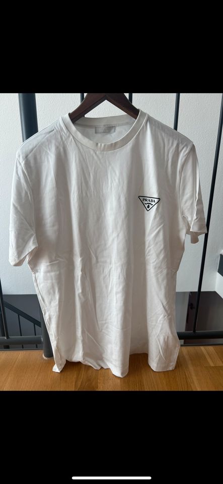 Prada T Shirt Größe XL ( XXXL ) mit Rechnung in Korntal-Münchingen