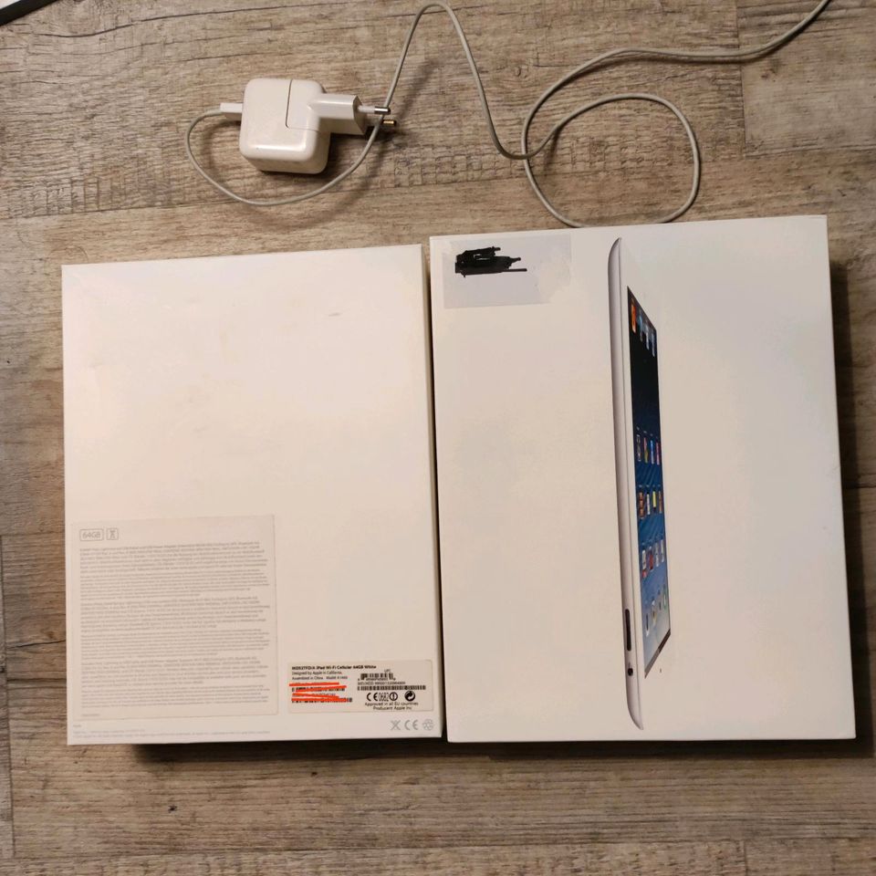 Apple iPad 4. Generation (A1460) 64GB in Düsseldorf