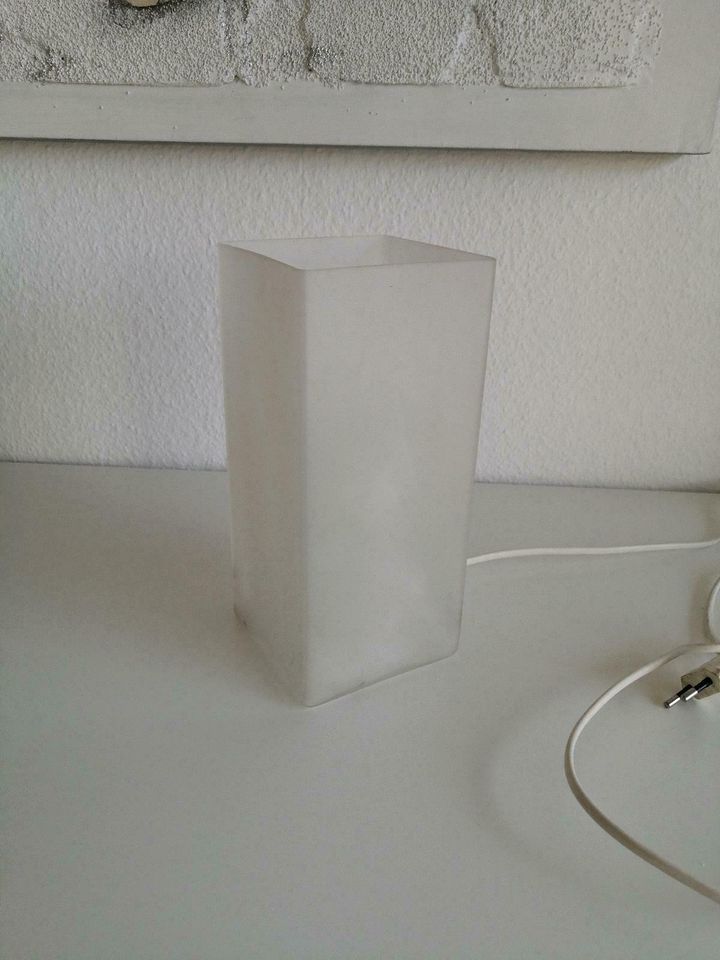 Ikea Tischlampe Glas in Ratingen