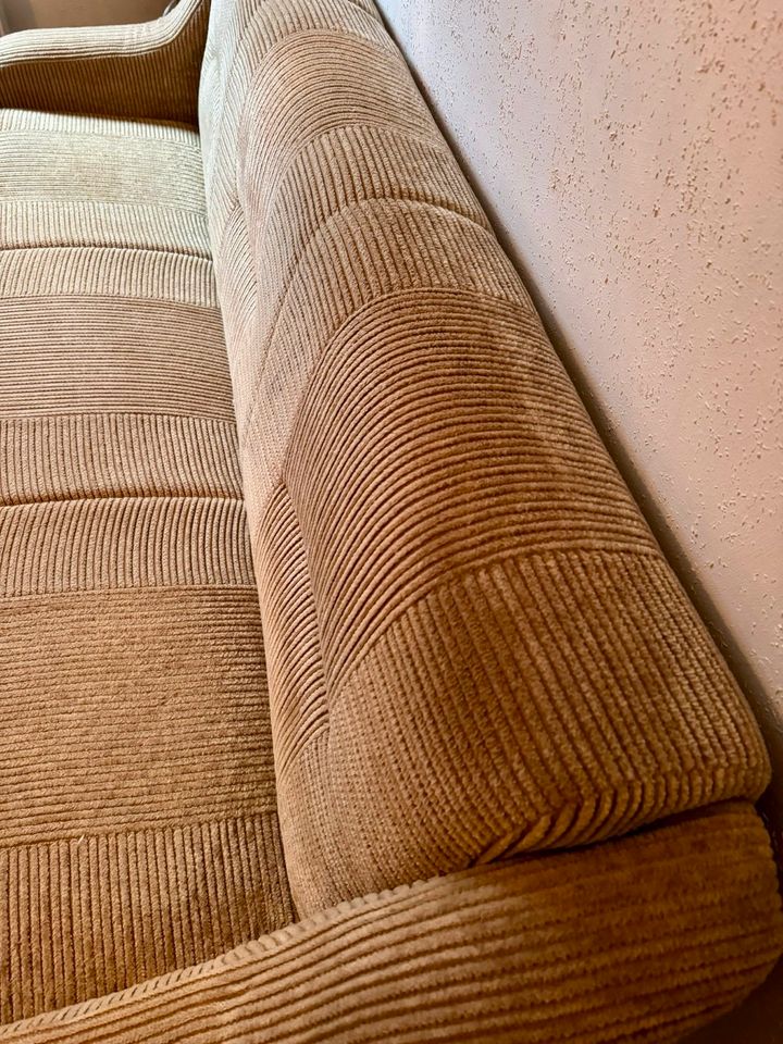 Sessel vintage cordoptik couch gratis dazu in Panketal