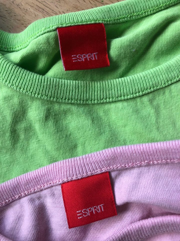 Esprit Set 2 Shirt Wohnwagen rosa und grün Gr. 116 in Neuss