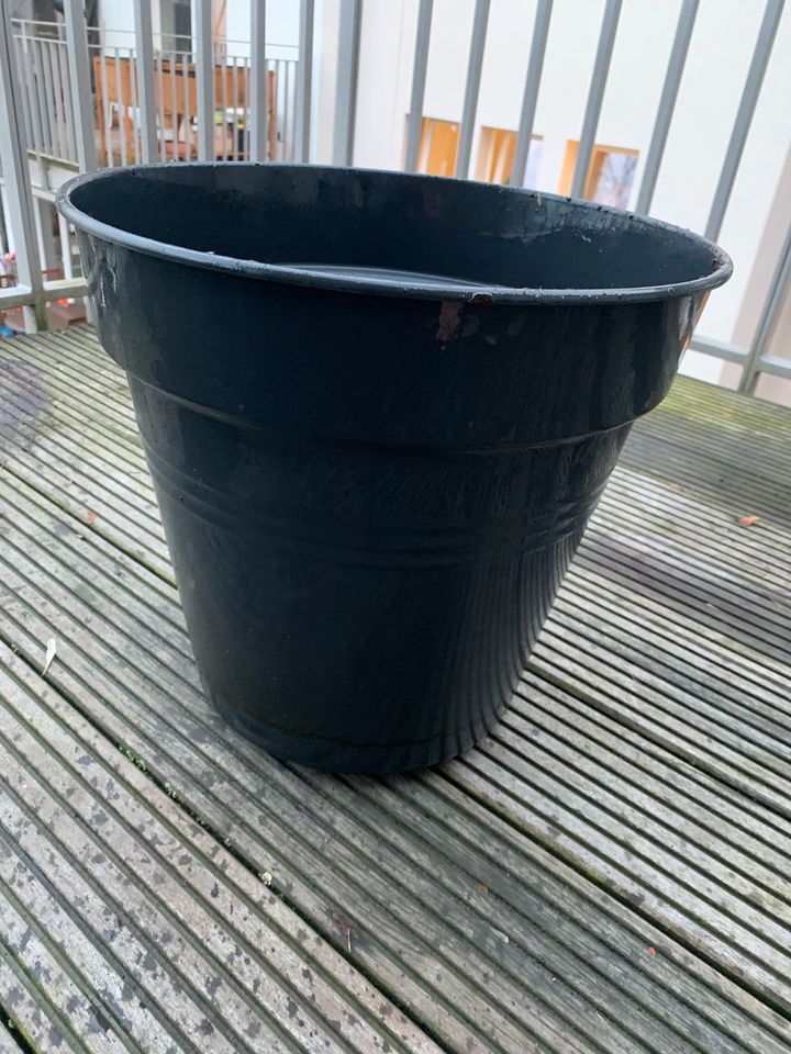Pflanzkübel Kunststoff schwarz 29l, Durchmesser 40cm in Essen