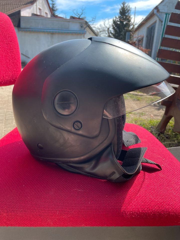 Helm von IXS in Kemberg