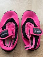 Badeschuhe Wasserschuhe Strandschuhe pink Größe 25 Nordrhein-Westfalen - Velbert Vorschau