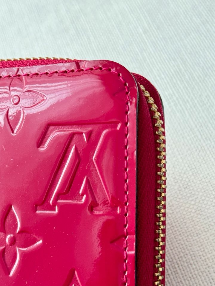 Louis Vuitton Zippy Wallet Vernis in Lohmar