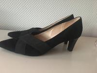 Pumps 6 1/2 Peter Kaiser wie neu 37,5 Niedersachsen - Diekholzen Vorschau