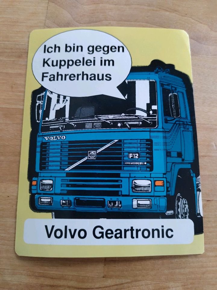 Zeitgenössischer Aufkleber Volvo Geartronic in Ludwigsfelde