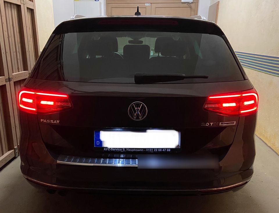 VW Passat Variant 2.0TDi DSG AHK Panorama Highline in Würzburg