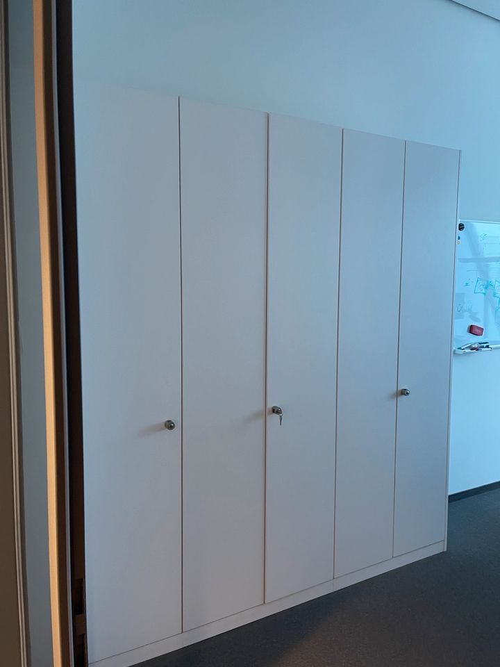 200 x Offenes Regal / Aktenschrank / Sideboard / Bürostuhl in Hamburg