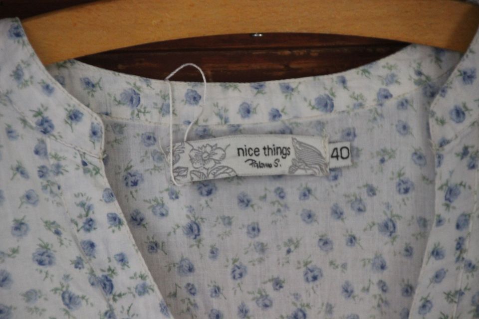 Bluse von nice things Paloma S. mit Blumenprint Größe 40 neuwerti in Striegistal