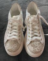 Federica Lancioni Sneaker, Weiß, Spitze/ Glitzer, Gold, Gr. 37 Brandenburg - Kleinmachnow Vorschau