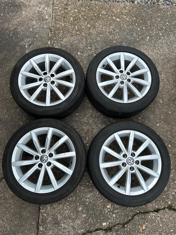 Original VW 16 Zoll Alufelgen mit Sommerreifen – Top Zustand! in Herdecke