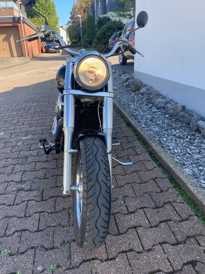 Kawasaki VN 800 Custom Bobber in Bochum