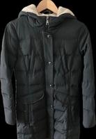 Esprit Winterjacke schwarz Damen Gr. S/36 Brandenburg - Eberswalde Vorschau