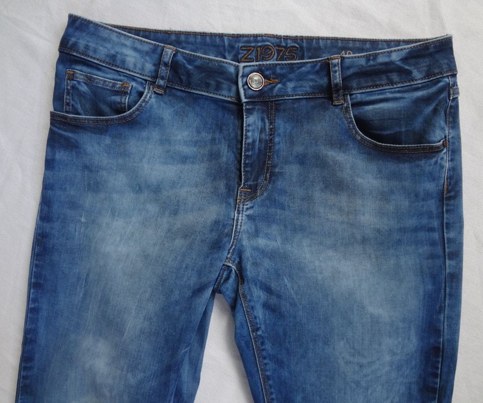 Jeans blau low rise skinny fit ZARA Basic Denim Dept.Z1975 EU 40 in Berlin