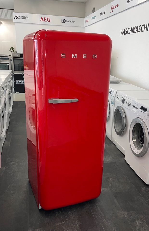 SMEG Kühlschrank Retro Design in Rot FAB28RR Fassung: 256L in Mönchengladbach