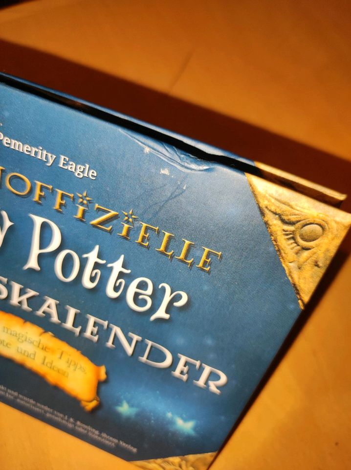 Der inoffizielle Harry Potter Adventskalender von riva buch in Dresden