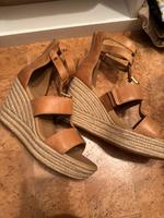 UGG Keilsandalatte Gr. 40 NEU! Bayern - Hebertsfelden Vorschau