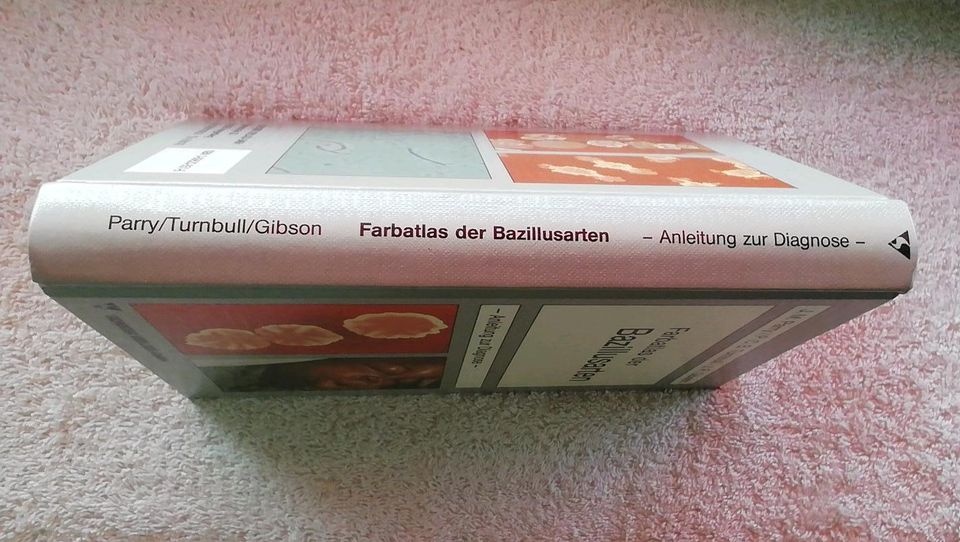 Buch * Farbatlas der Bazillusarten * Parry Turnbull Gibson in Wiesbaden