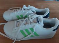 Adidas Sneaker weiß mit grünen Streifen Gr. 36,5 Aachen - Laurensberg Vorschau