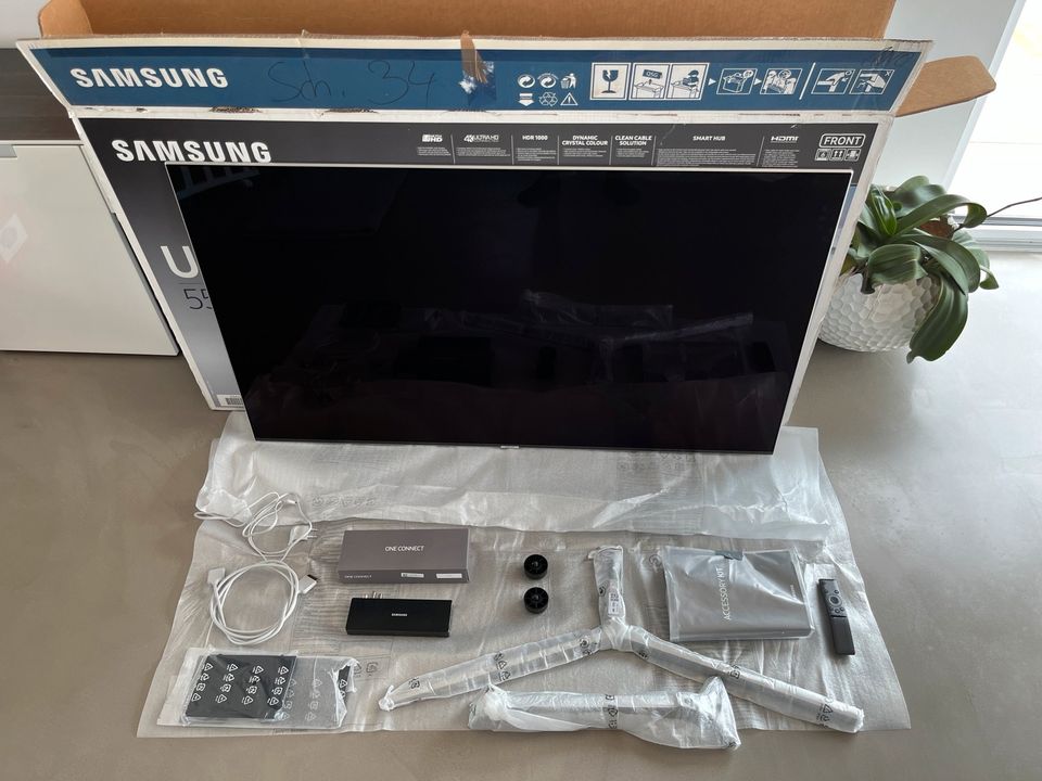 Samsung UHD 4K Smart TV - UE55 MU8009 in Niefern-Öschelbronn