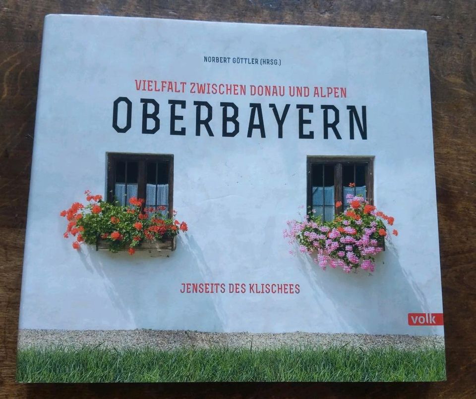 Buch Oberbayern Jenseits des Klischees Norbert Göttler neuwertig in Murnau am Staffelsee