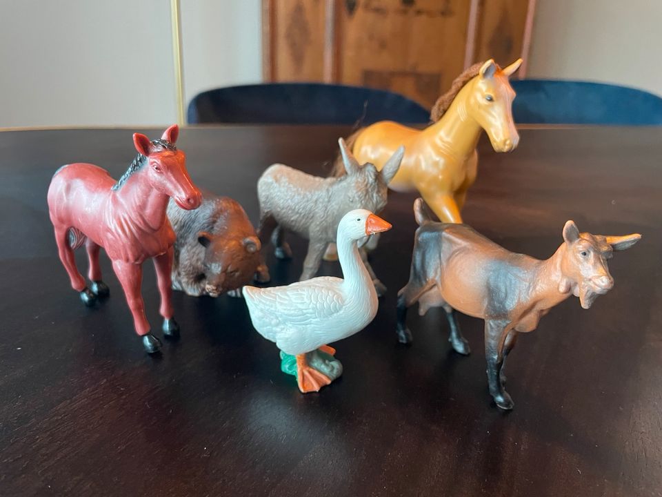 Tiere Schleich u. a. in Hamburg