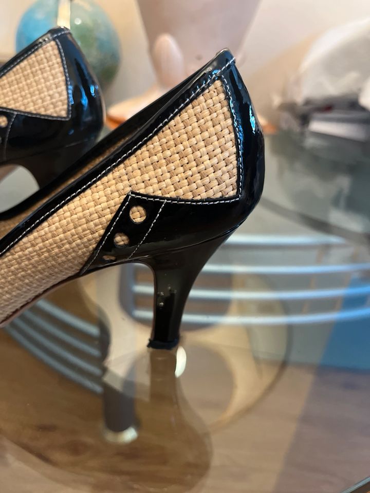 Original Prada eleganter Pumps Schuhe in Berlin