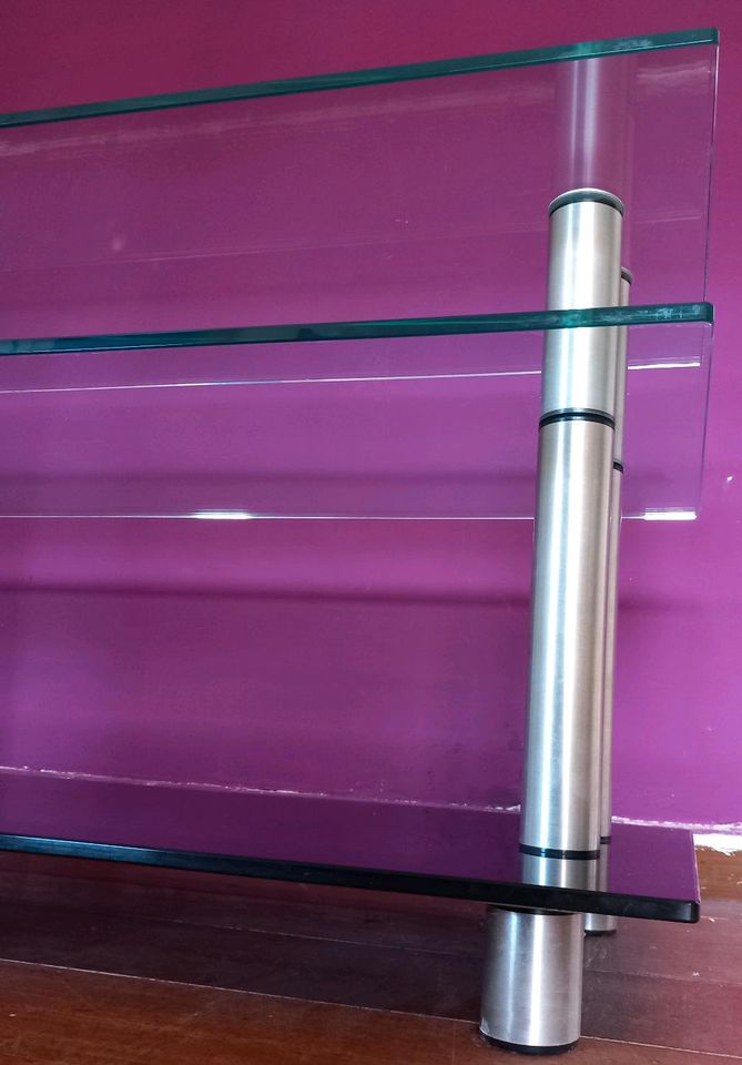 Sideboard / Fernsehtisch / TV-Regal aus Glas in Triglitz
