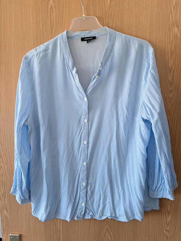 More*More * Bluse* Blusenshirt * blau/weiß* Gr. 42 in Schwerin