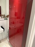 Ab Mai verfügbar: roter Lackschrank Badezimmer Nordrhein-Westfalen - Mönchengladbach Vorschau